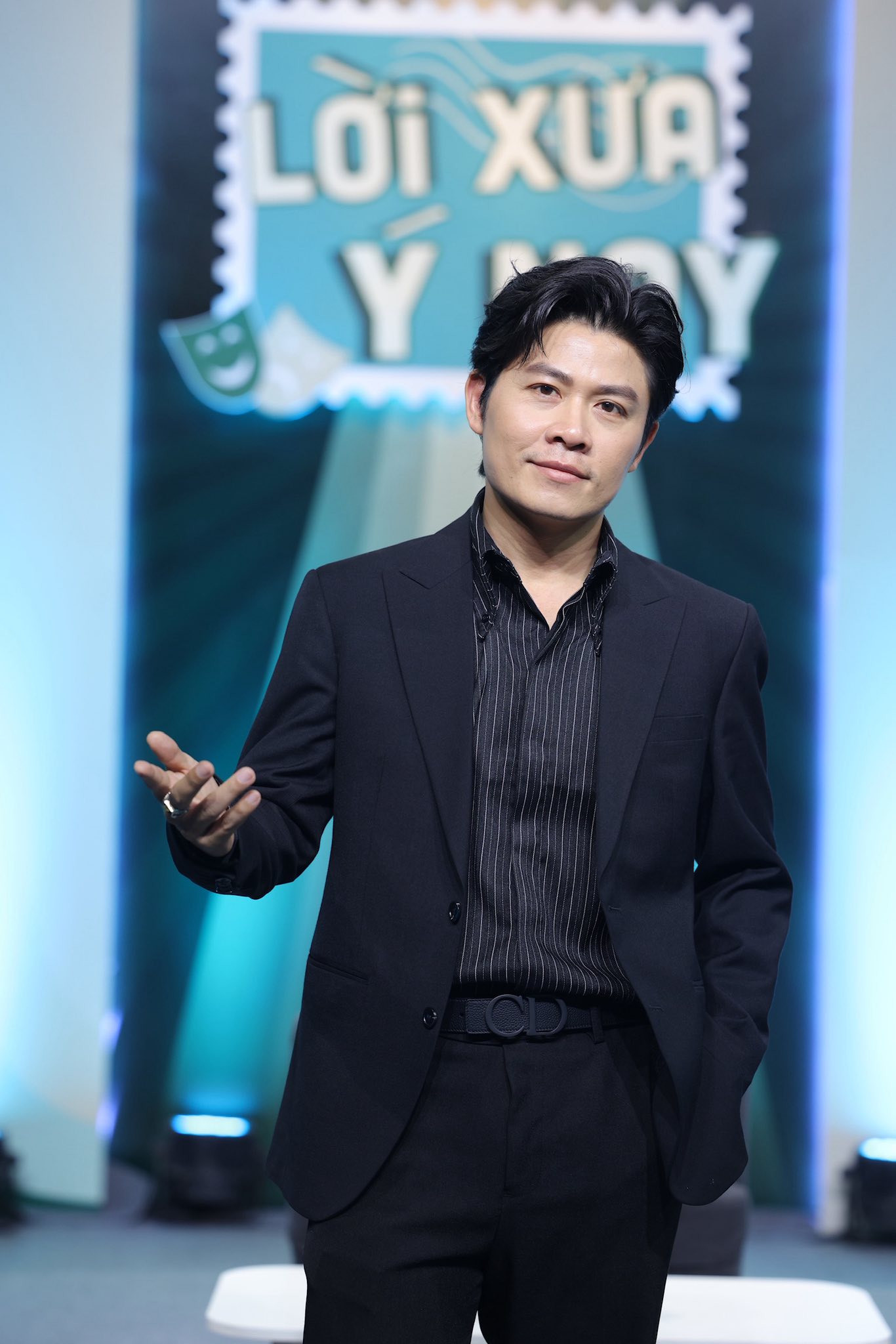 Nguyễn Văn Chung từ chàng sinh viên du lịch và 'ngã rẽ cuộc đời' với loạt ca khúc đình đám - Ảnh 2.