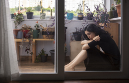 young woman dealing with anxiety (1).jpg