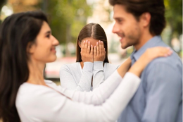 5 năm thanh xuân và 'vở kịch' cưới vợ mẹ chọn: Tôi chỉ là phương án dự phòng cho sự hèn hạ của anh - Ảnh 1.