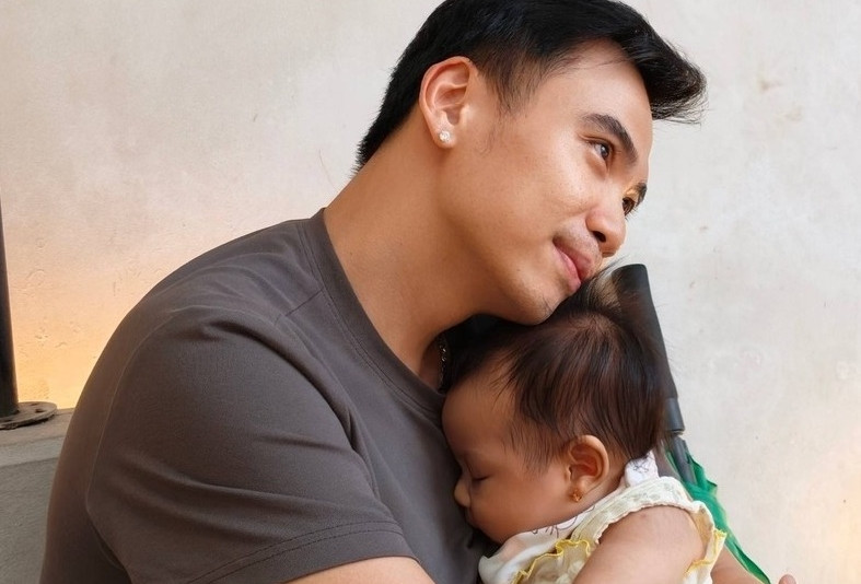 Con gái tròn 4 tháng tuổi, vợ chồng H'Hen Niê có tâm sự gây chú ý插图6 Con gái tròn 4 tháng tuổi, vợ chồng H'Hen Niê có tâm sự gây chú ý插图6