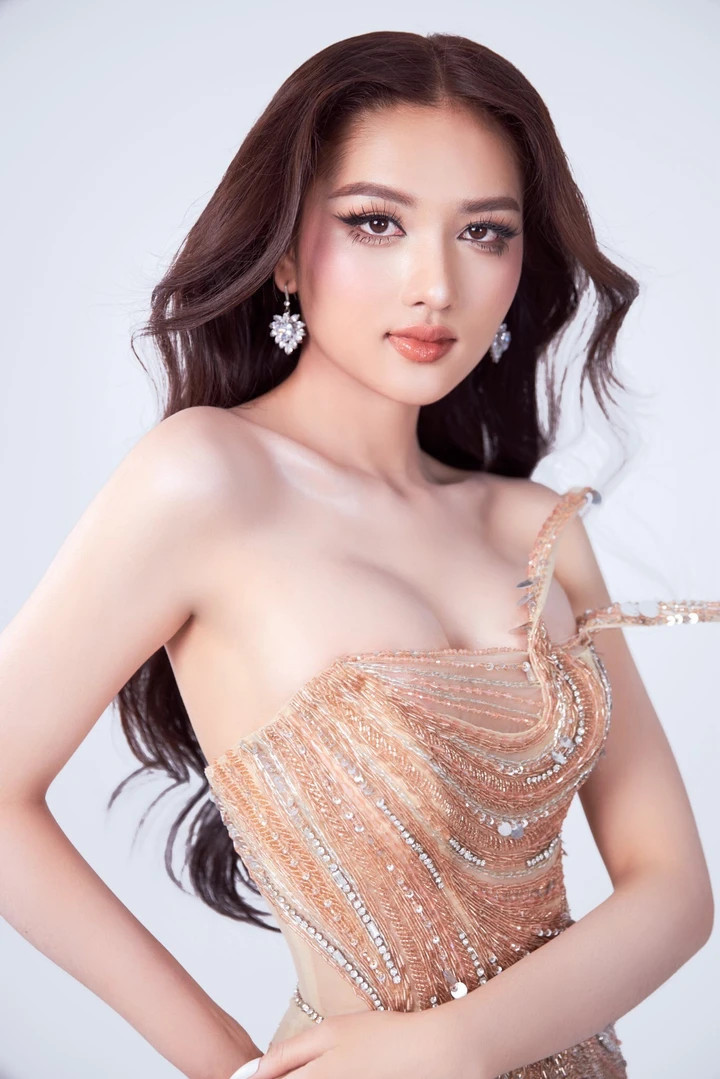 Thu Ngân bày tỏ sự xúc động khi được đại diện cho nhan sắc Việt Nam. Người đẹp cam kết sẽ nỗ lực để lan tỏa nền văn hóa cũng như con người Việt Nam đến bạn bè quốc tế.