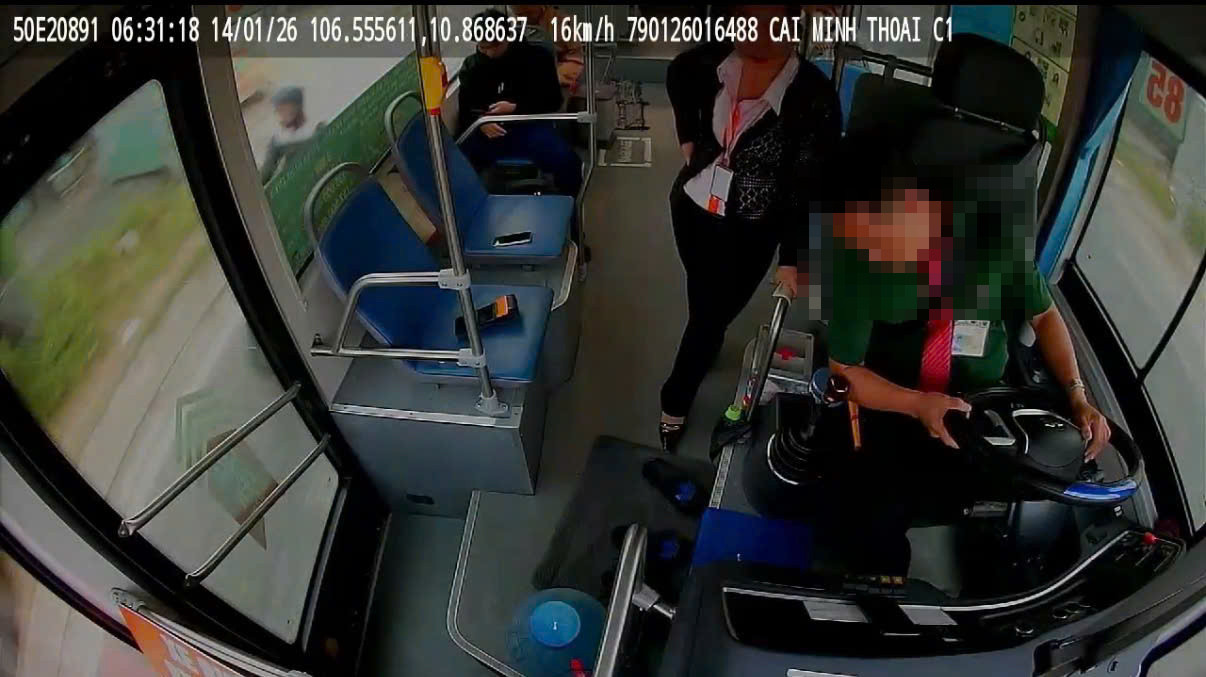 z7429520934441_876d1c51a8bcb29f5230f87e5f606e82 (1).jpg