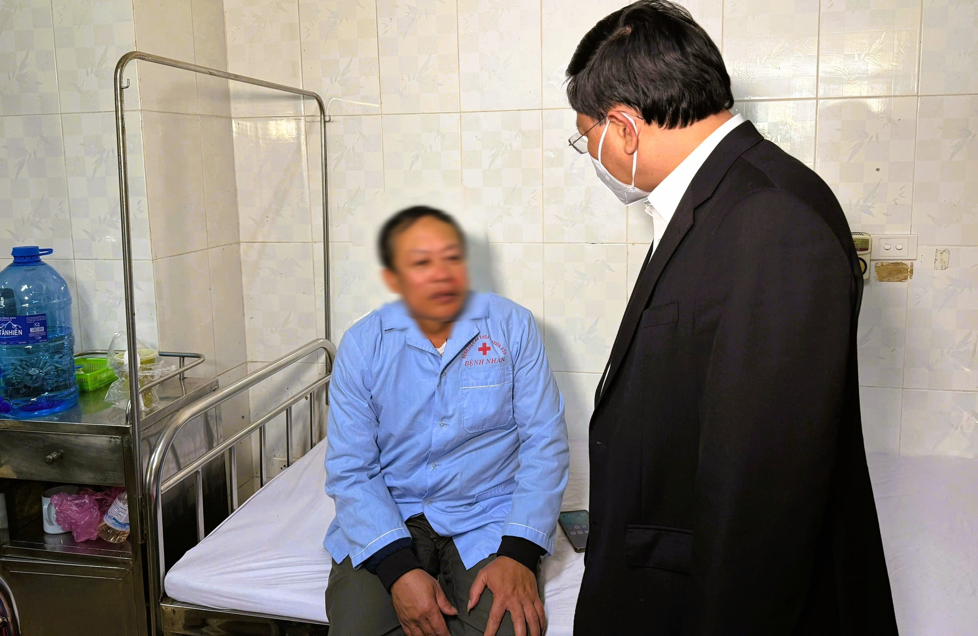 Vụ xe khách gặn nạn 4 người chết, 5 người bị thương: