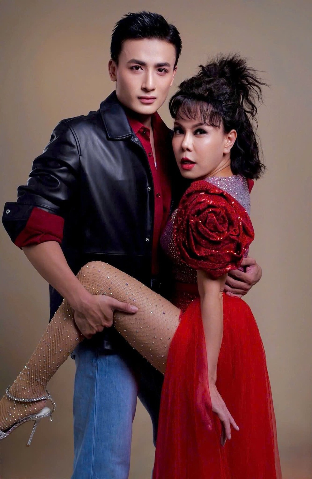 gen h z7430438450772_5fe58bcc9a7cfd05f6ae86ddd5f3965d.jpg