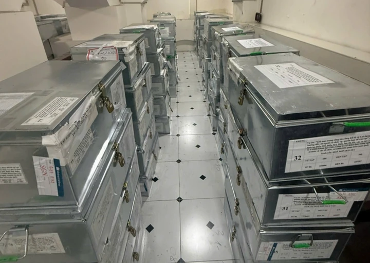 Hơn 1,1 triệu bút lục được đựng trong 180 rương hồ sơ.