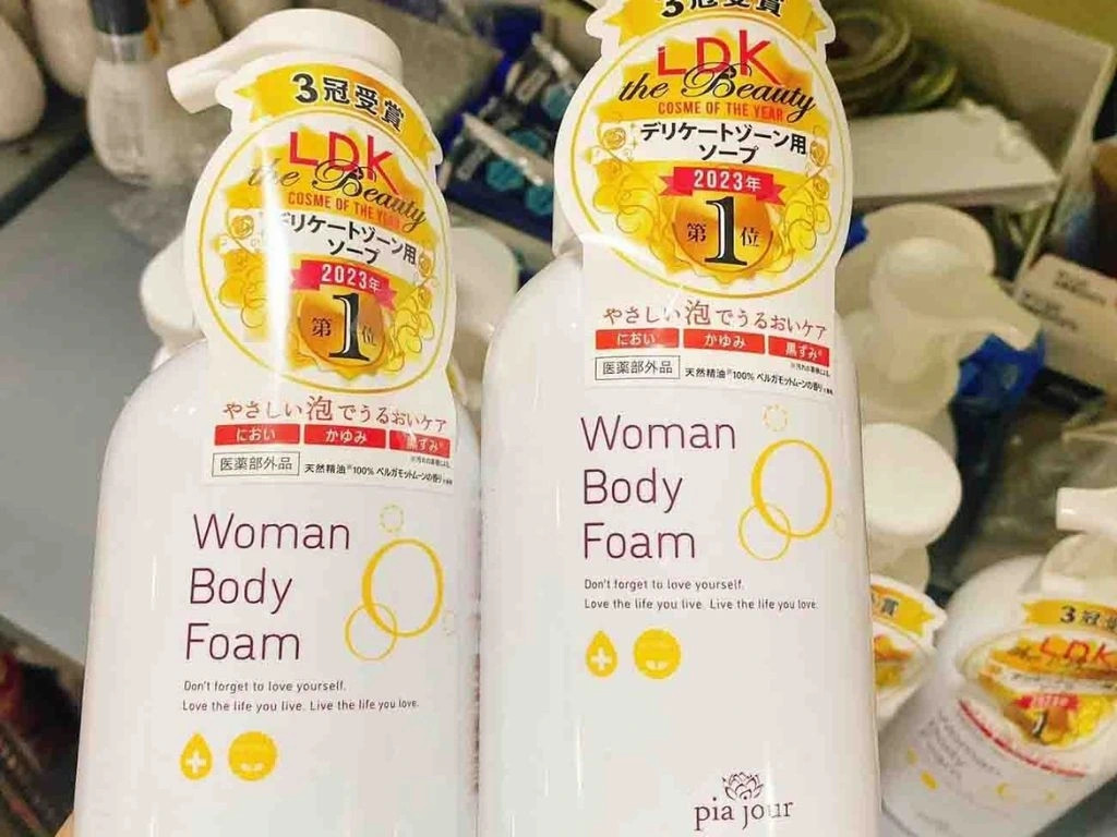 danh sach 8 loai dau goi tri gau, dung dich ve sinh vua bi bo y te thu hoi hinh anh 1