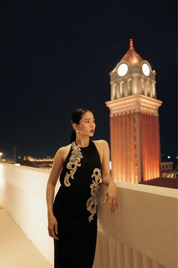 Lệ Quyên đi nghỉ dưỡng cùng Lâm Bảo Châu, khoe lưng trần nuột nà - Ảnh 5.