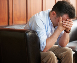 Nghỉ hưu sớm, tiền nhiều, sau 2 năm cựu trưởng phòng chỉ mong được đi làm lại - Ảnh 1.