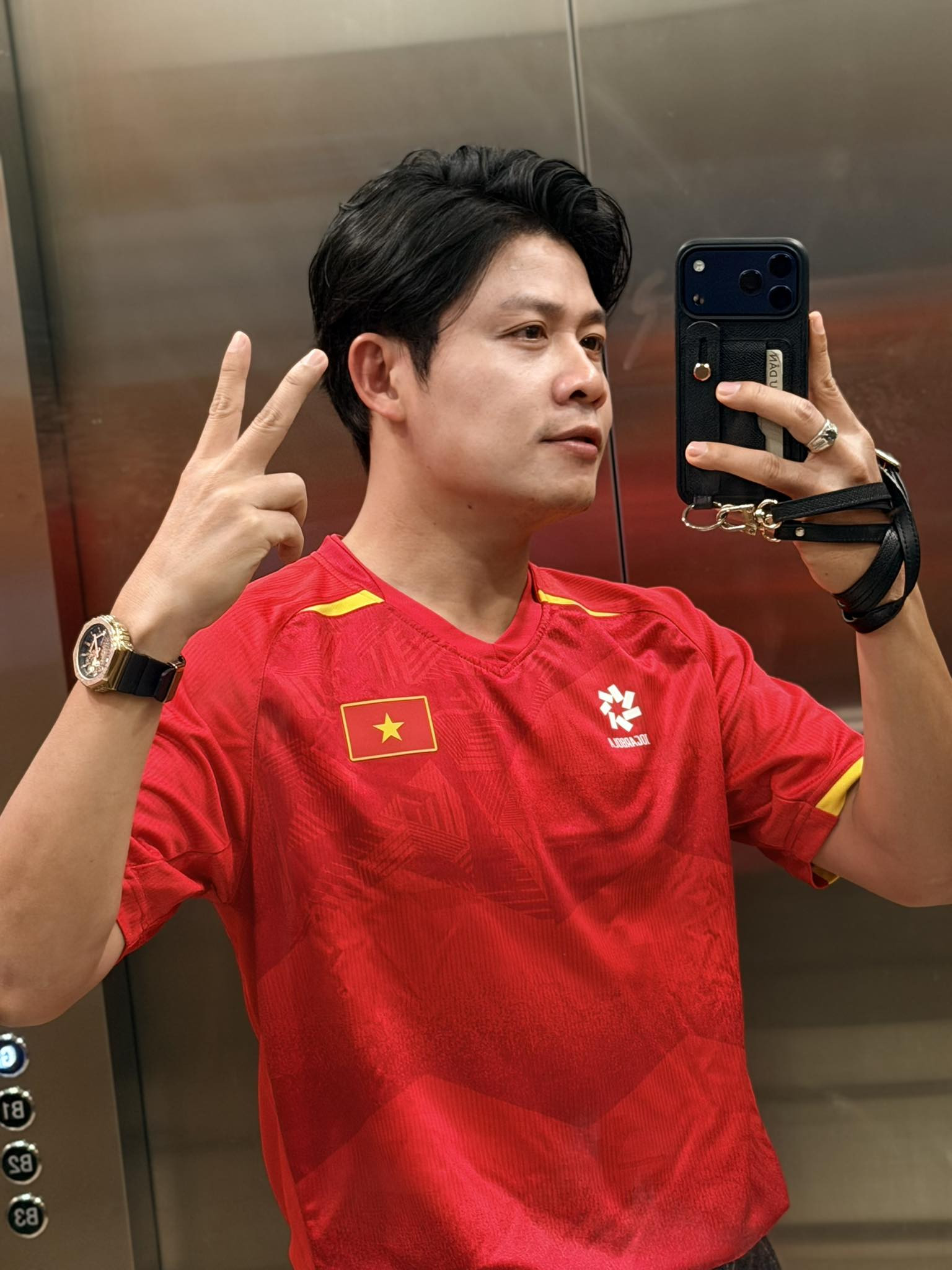 Nhạc sĩ Nguyễn Văn Chung tiếp tục nhận tin vui插图1 Nguyễn Văn Chung và Tùng Dương: Tin vui từ giải thưởng Văn học nghệ thuật 2025 - Ảnh 3.