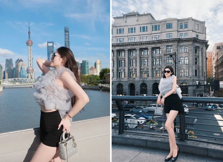 Trên trang cá nhân, Kim Thủy thường xuyên chia sẻ hình ảnh sang chảnh trong những chuyến du lịch. Cô được nhiều người khen ngợi bởi sắc vóc.