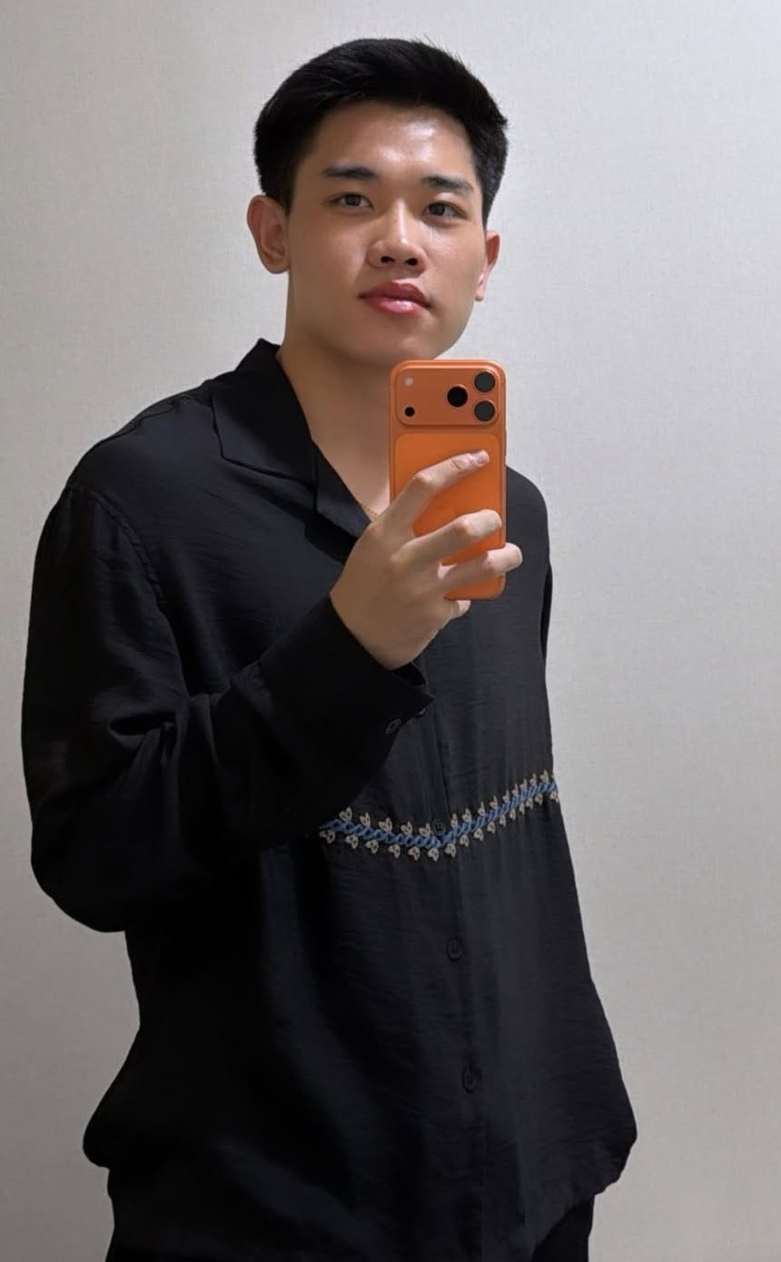 Đình Bắc ngoài sân cỏ: Gu ăn mặc tối giản nhưng vẫn toát lên vẻ nam tính cuốn hút - Ảnh 8.