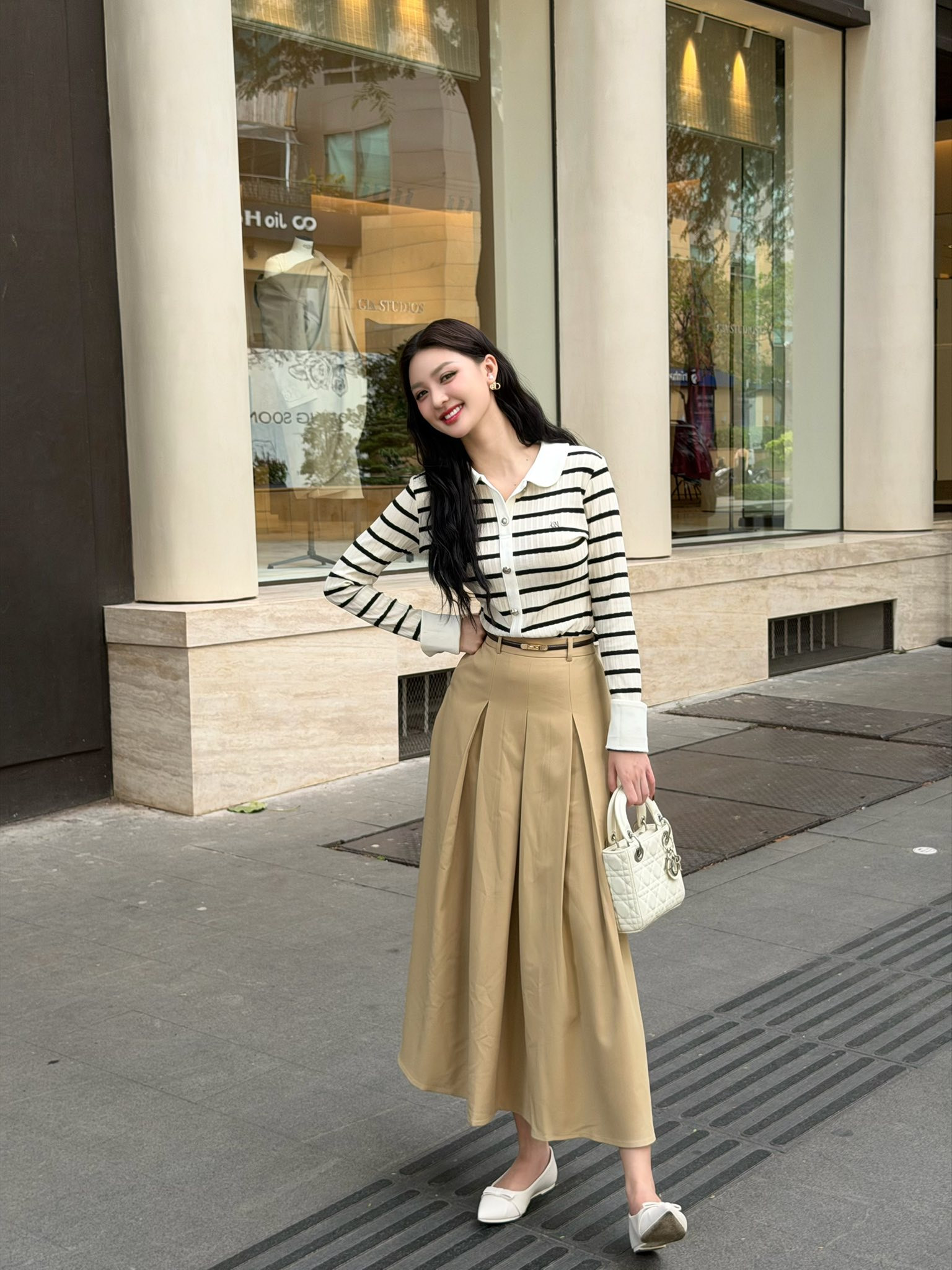 Phong cách đời thường của người đẹp quê Đăk Lăk đang được 'đẩy thuyền' với cầu thủ Đình Bắc  - Ảnh 5.