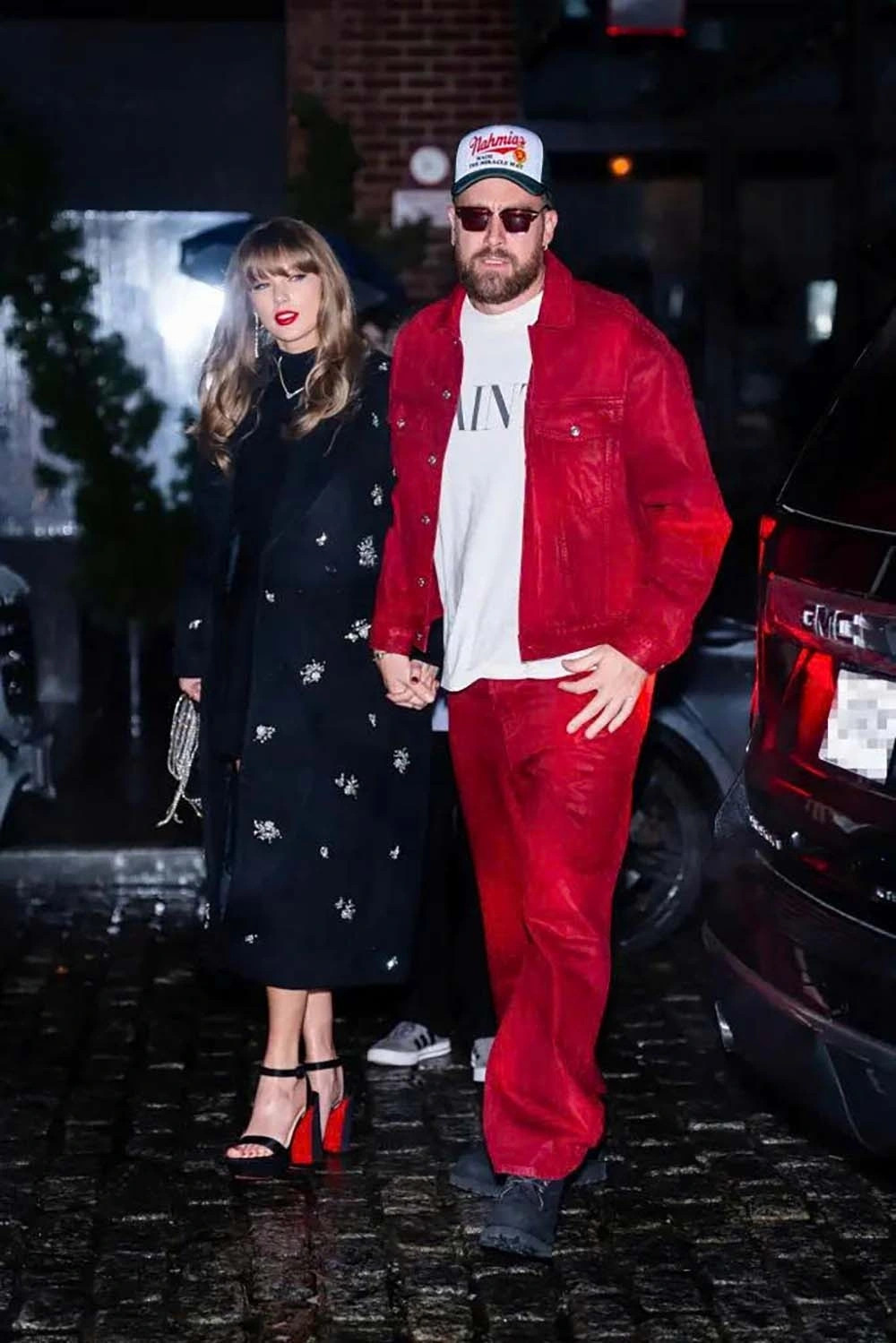 Taylor Swift và hôn phu Travis Kelce hoãn lễ cưới插图 taylor swift va hon phu travis kelce hoan le cuoi hinh anh 1