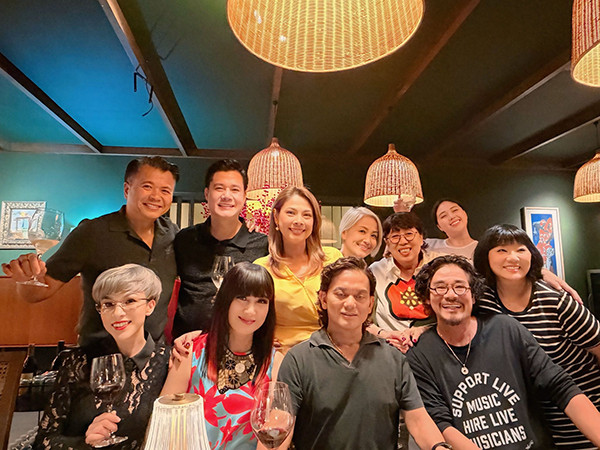 Thanh Thảo về Việt Nam dự tiệc ở biệt thự 400m2 của Quang Dũng插图6 Thanh Thảo về Việt Nam dự tiệc ở biệt thự 400m2 của Quang Dũng - Ảnh 8.