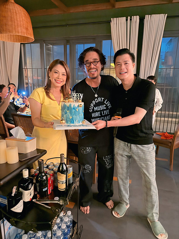 Thanh Thảo về Việt Nam dự tiệc ở biệt thự 400m2 của Quang Dũng插图1 Thanh Thảo về Việt Nam dự tiệc ở biệt thự 400m2 của Quang Dũng - Ảnh 3.