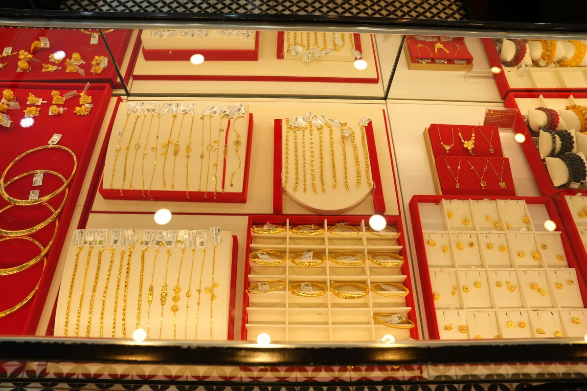 Lập đỉnh cao chưa từng có, vượt 4.700 USD/ounce插图1