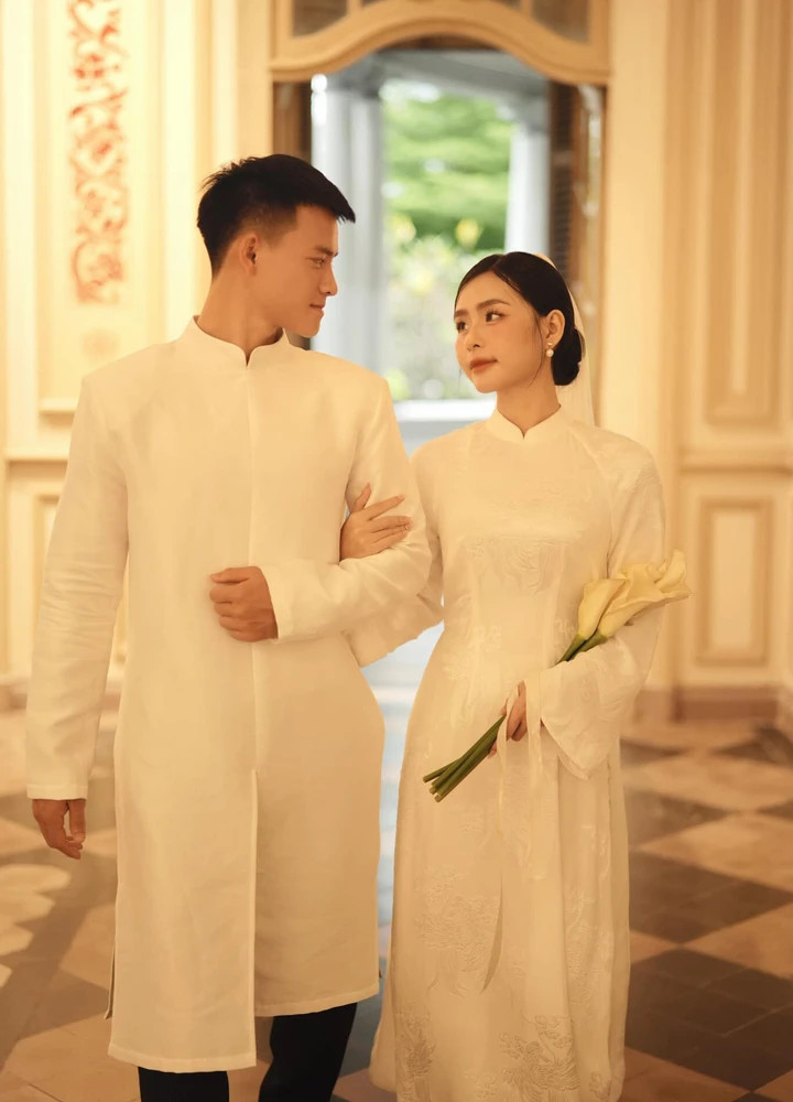 Trước khi trở thành vợ của cầu thủ U23 Việt Nam, Ngọc Lan làm mẫu ảnh và kinh doanh online.