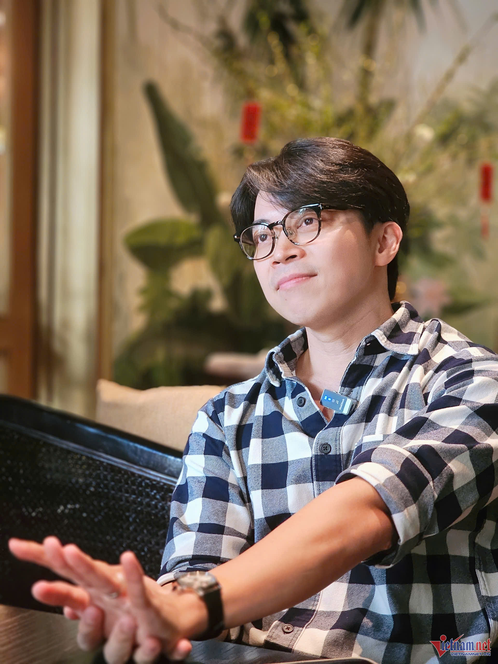 Ca sĩ Lân Nhã lần đầu tiết lộ về người vợ giỏi tính toán và 2 con插图 w z7447828305230 c0ddf6446c9a763bd298053952d4a898 2923.jpg