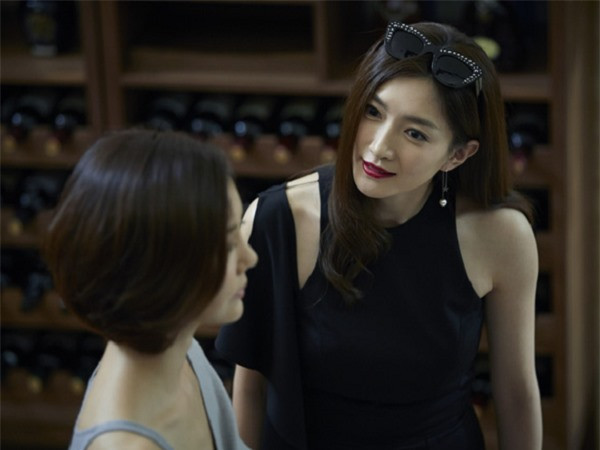 Em chồng 'thương mẹ bằng mồm', xéo xắt chị dâu và cái kết không thể hả hê hơn - Ảnh 2.