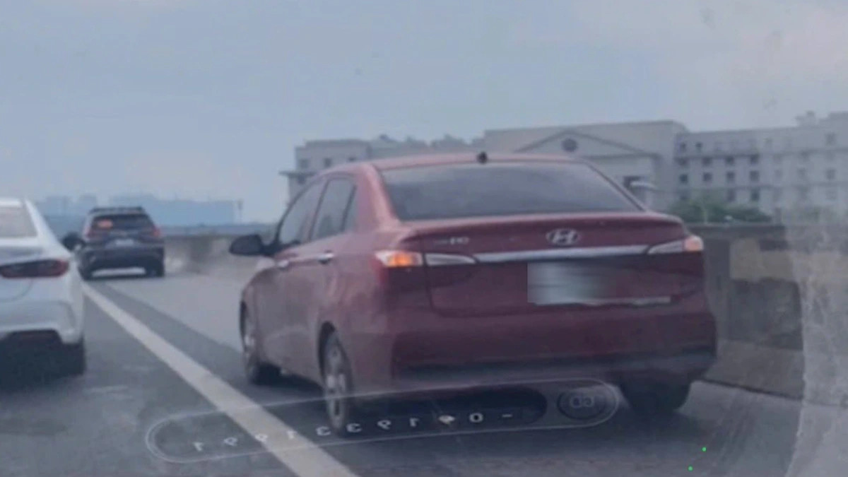 tai xe o to di vao lan dung khan cap tren vanh dai 3, ha noi bi phat 5 trieu dong hinh anh 2