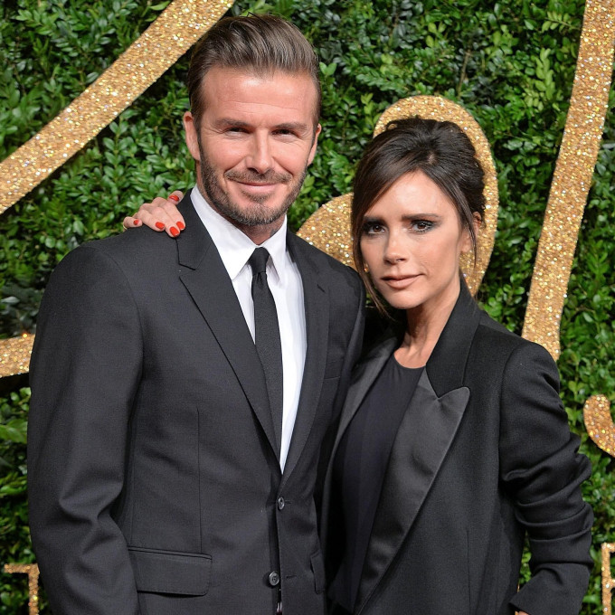 Victoria 'suy sụp', David Beckham phản ứng 'lạ' sau khi bị con trai cả bóc mẽ - Ảnh 2.