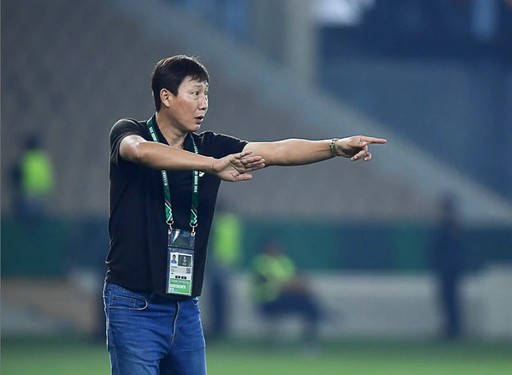 Báo Hàn Quốc lo HLV Kim Sang-sik lặp lại tình cảnh khó xử của ông Shin Tae-yong插图 Báo Hàn Quốc lo HLV Kim Sang-sik lặp lại thành tích của ông Shin Tae-yong. (Nguồn: VFF)