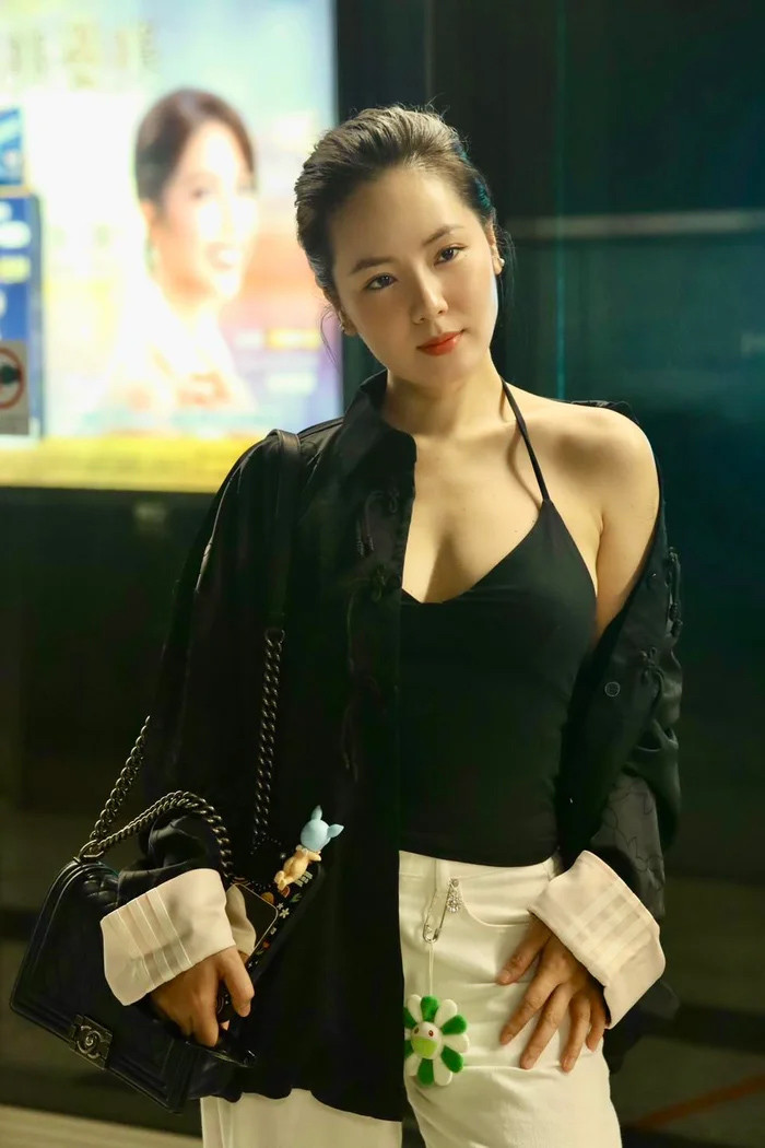 Ca sĩ Phương Linh bất ngờ