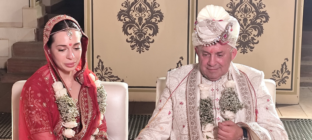 Con gái 27 tuổi lấy chồng U80 tuổi, bố mẹ