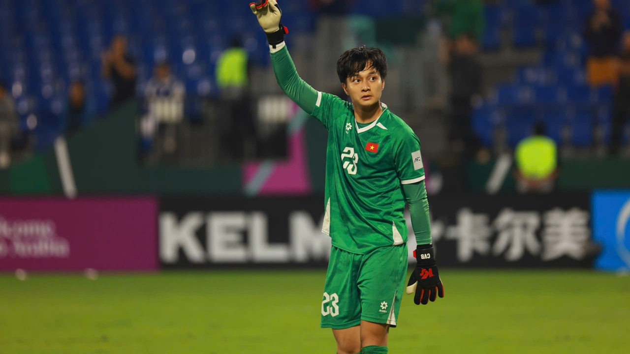 CĐV Thái Lan bất ngờ trước sự lột xác của U23 Việt Nam插图1 cao van binh 2.jpg