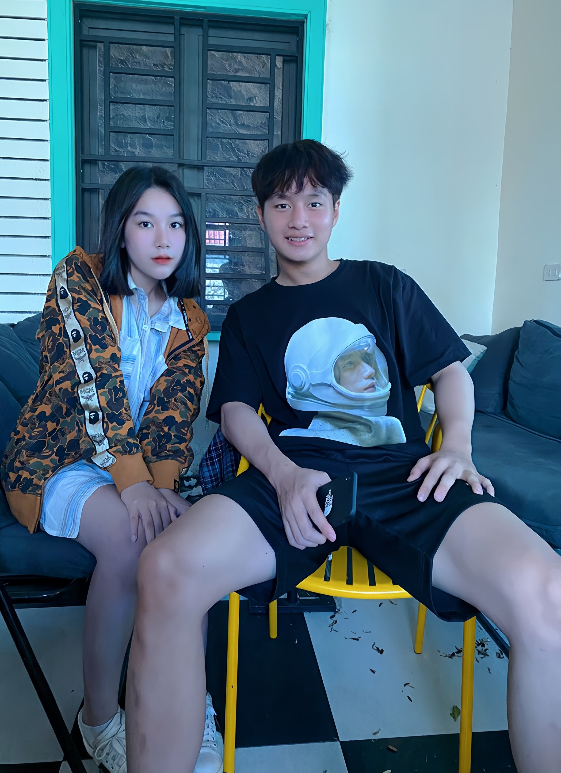 Phong cách đời thường giản dị nhưng sáng bừng của thủ môn Cao Văn Bình - Ảnh 9.