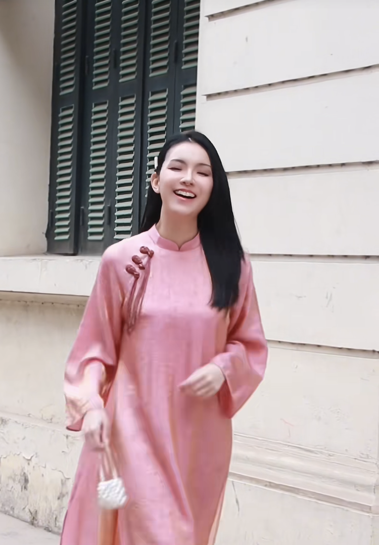 Hoa hậu Thùy Lâm gây ngỡ ngàng ở tuổi 39 - Ảnh 4.