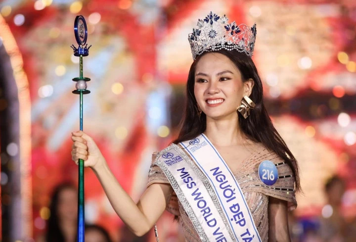 Hoa hậu Mai Phương đăng quang Miss World Vietnam 2022.