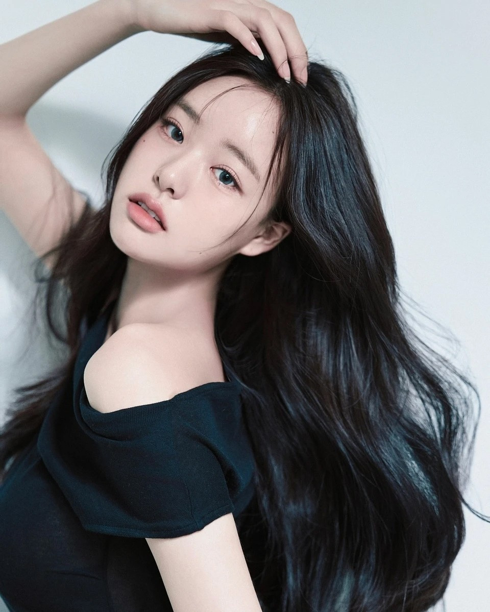 Á hậu rơi vào tình huống khó xử插图2 1.jpg