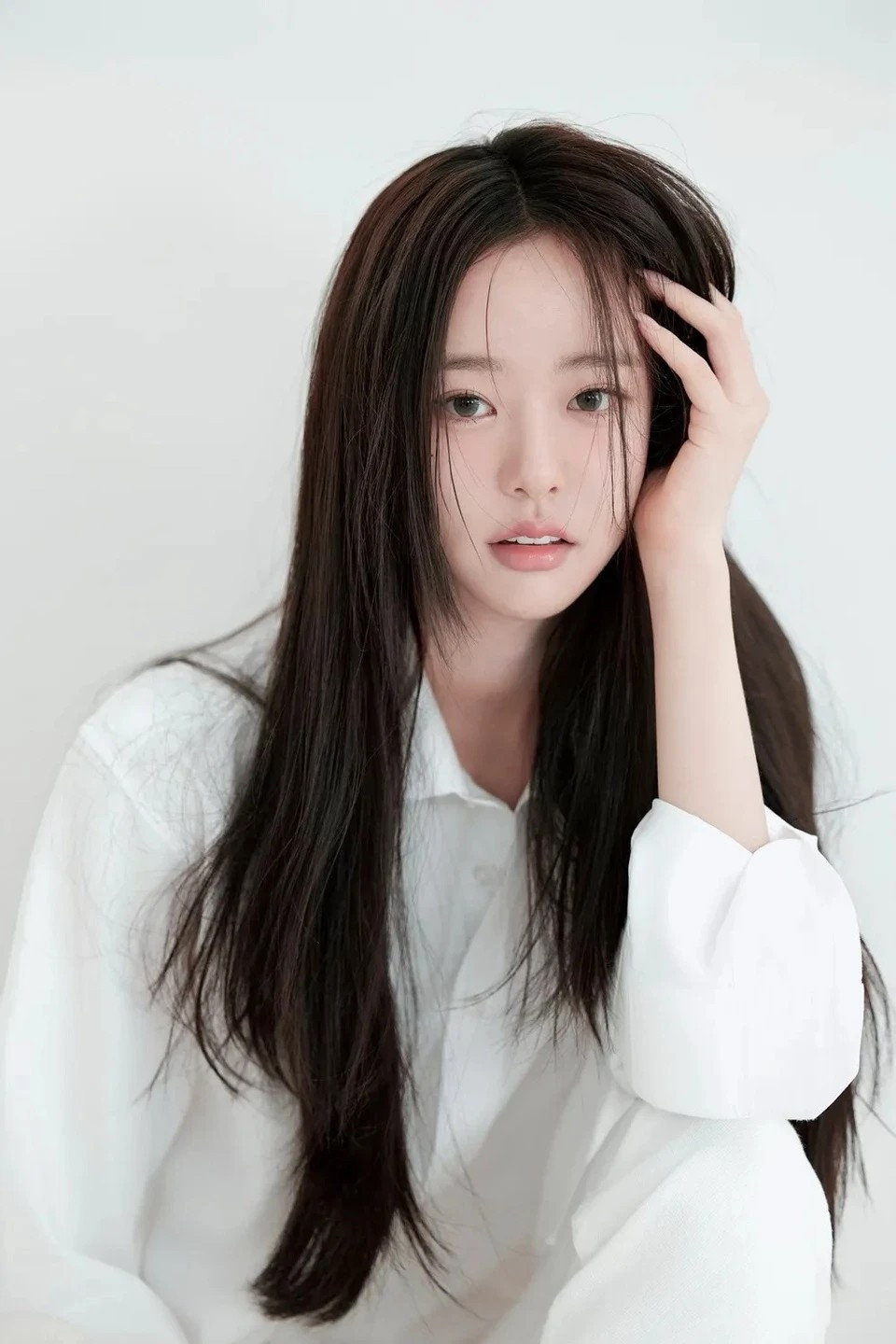 Á hậu rơi vào tình huống khó xử插图1 2.jpg