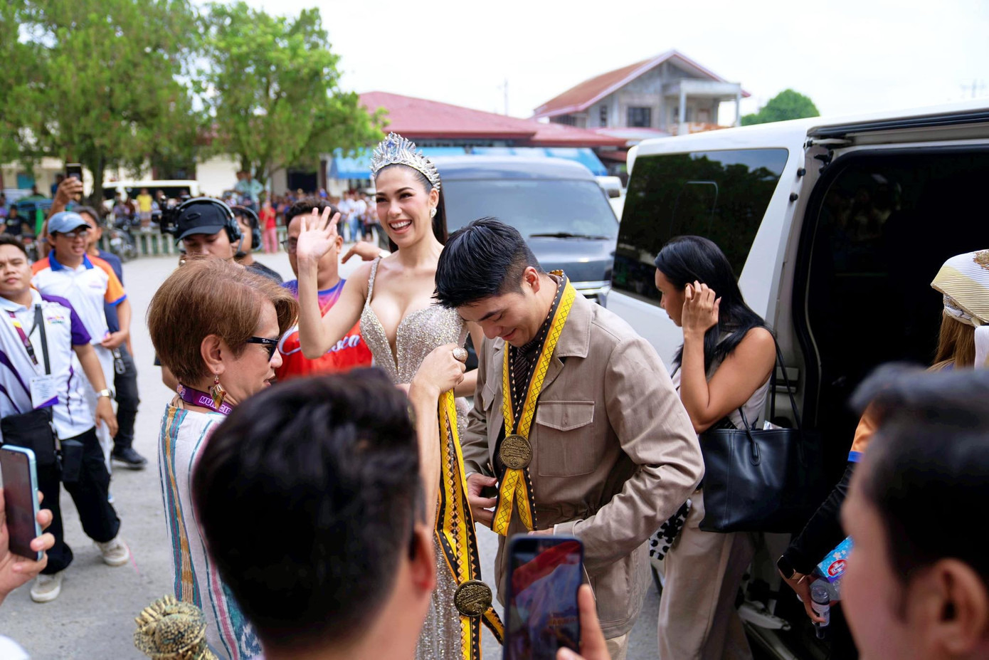 Biển người chào đón người đẹp Philippines插图2 622894830-957546409941443-6854964681305173621-n.jpg