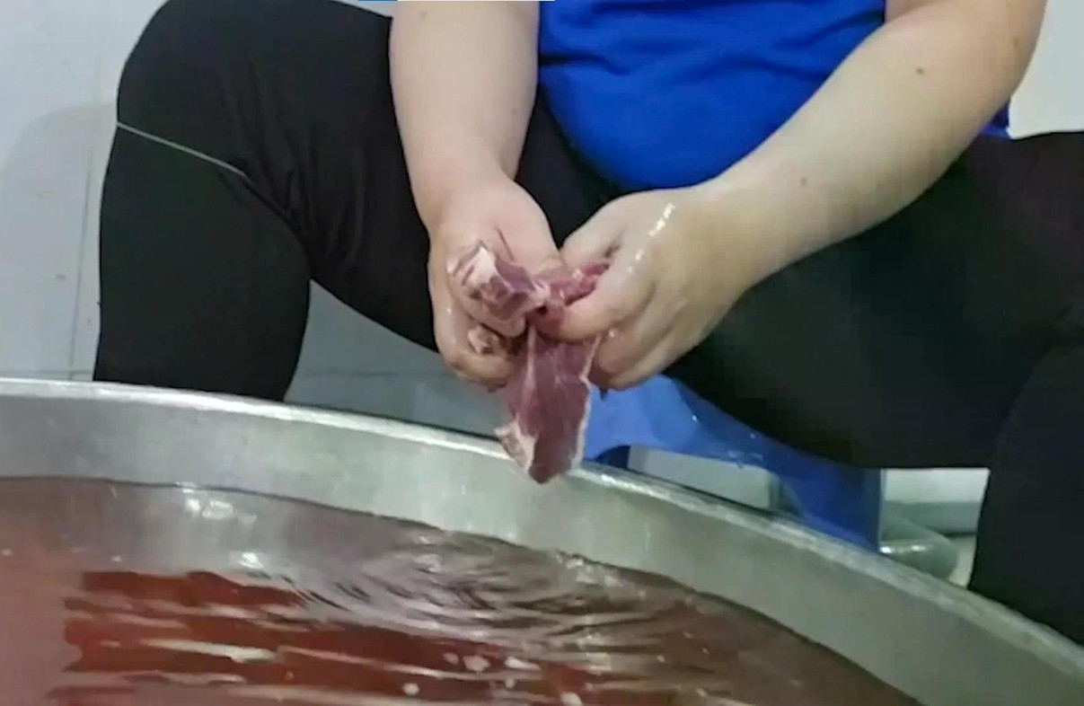 Hiệu trưởng ‘rụng rời tay chân’插图3