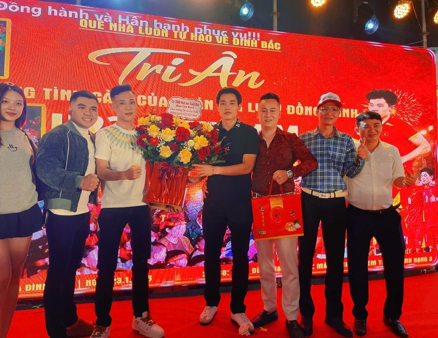 Tiệc tri ân 180 mâm của nhà Đình Bắc: Chi phí ước tính và câu chuyện phía sau插图2 dinhbacquenha.jpg