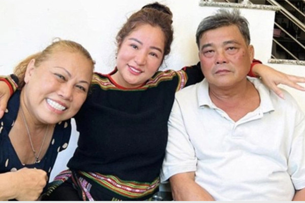 Trước khi nhập viện vì chạy thận, cuộc sống của Siu Black ra sao?插图7 Siu Black 'họa mi Tây Nguyên' của Làn sóng xanh thập niên 90: 2 bi kịch trong cuộc đời và tuổi xế chiều bất ngờ vực dậy - Ảnh 8.