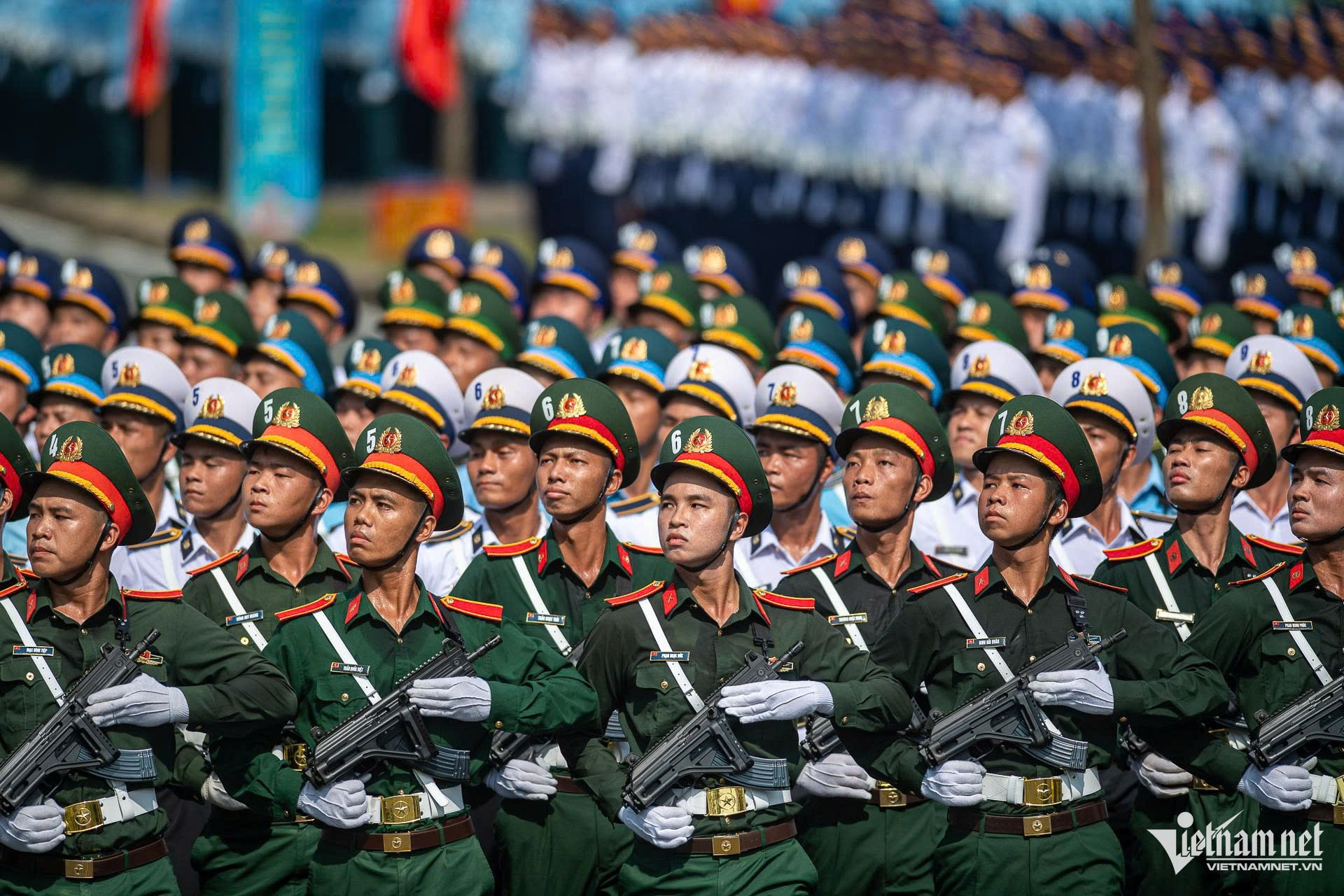 w ead48bfffa30736e2a21 2881.jpg