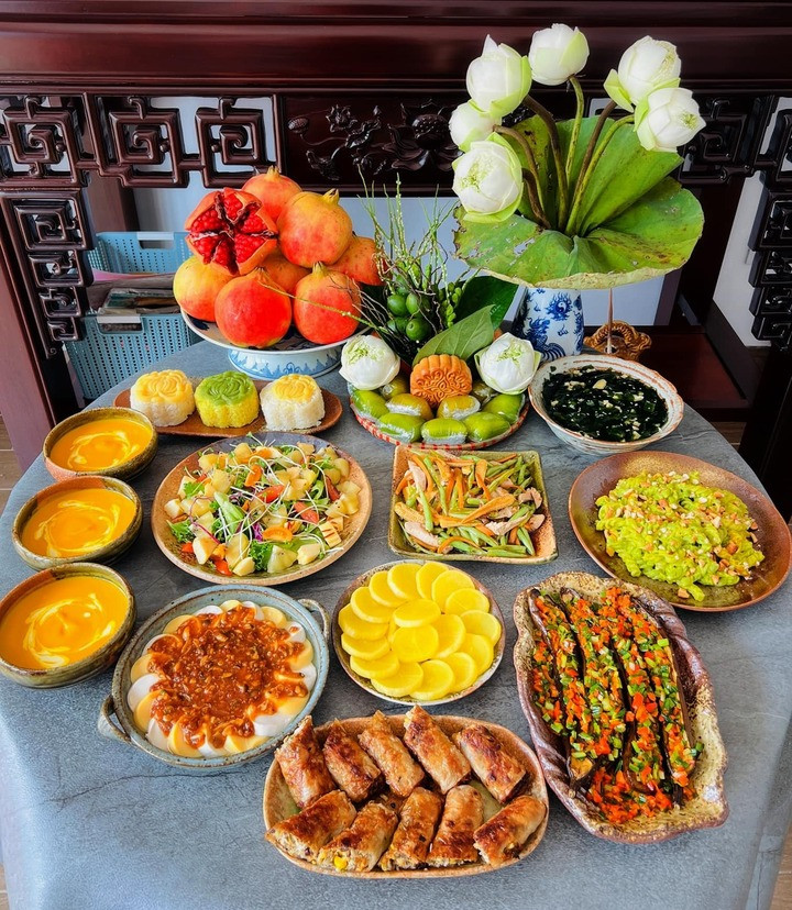 Cúng rằm tháng Chạp năm Ất Tỵ ngày nào, giờ nào tốt nhất?插图1 Gợi ý mâm cỗ chay cúng rằm tháng Chạp. (Ảnh: Nguyễn Hồng Thúy)