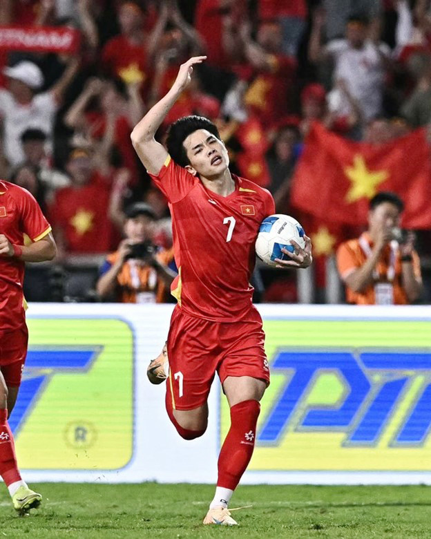 Đình Bắc ‘lụm’ giải châu Á mỏi tay, tuổi 22 sở hữu ‘gia tài’ cúp gây choáng插图 Đình Bắc