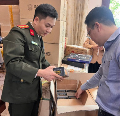 Hà Nội phanh phui công ty ONNURI VINA lừa đảo người cao tuổi mua sâm rởm - Ảnh 1.