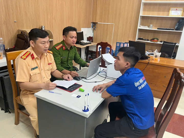 Tại cơ quan công an, M. thừa nhận hành vi vi phạm.(Ảnh: C.A)