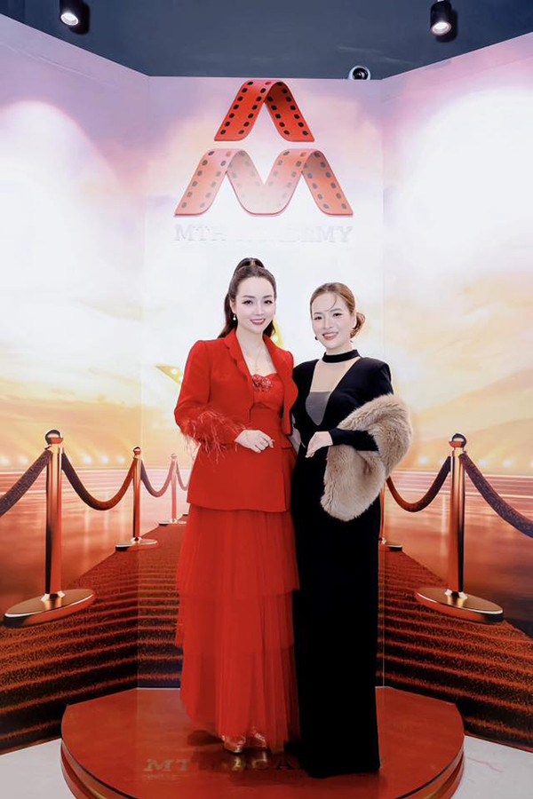 MC Đan Lê ở tuổi ngoài 40 vẫn đi đăng ký đi học diễn xuất - Ảnh 2.