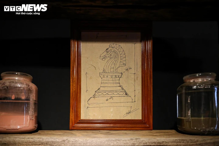 Tượng ngựa giá bạc triệu hút khách dịp Tết Bính Ngọ 2026 - 8