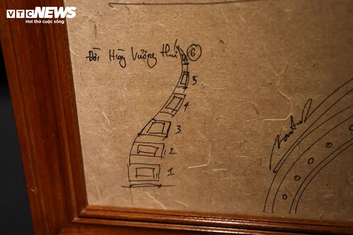 Tượng ngựa giá bạc triệu hút khách dịp Tết Bính Ngọ 2026 - 10