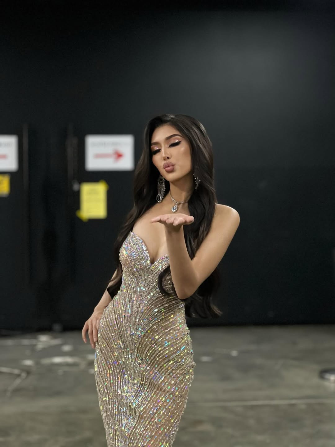 7 thí sinh đầu tiên của Hoa hậu Hoàn vũ 2026插图18 588966077-17984966195870281-5904605869714915298-n.jpg