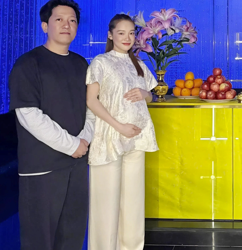 Cận nhan sắc Nhã Phương – vợ Trường Giang khi mang thai con thứ ba - Ảnh 2.