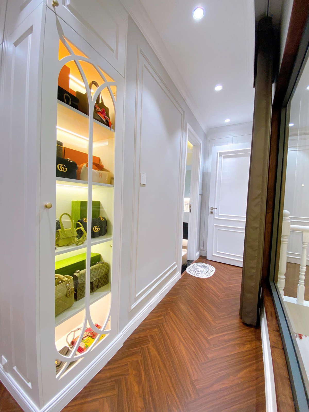 Vũ Văn Thanh chi 500 triệu cho bạn gái và cuộc sống sang chảnh ở tp . Hcm - Ảnh 10.