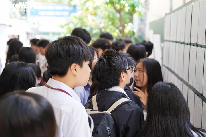 13 đại học đồng loạt bỏ, giảm xét tuyển học bạ THPT mùa tuyển sinh đại học 2026. (Ảnh minh hoạ)